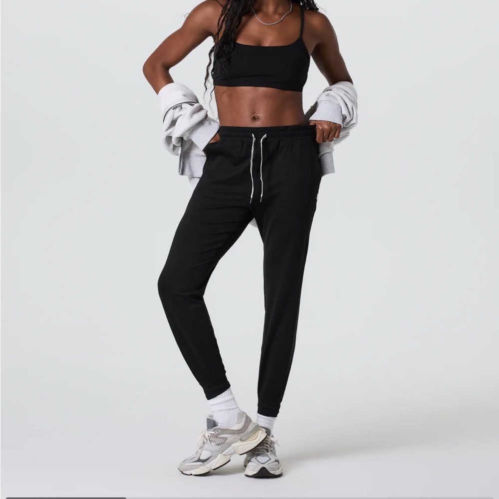 Vuori Performance Jogger